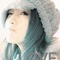 会心微笑唯美女生头像