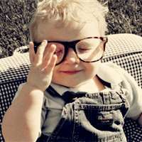 超级萌的戴眼镜可爱萌娃头像图片