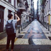 颓废男生微信头像 谁埋葬了谁的浮华