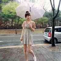 唯美小碎花风格女生头像图片 梦见碎花如雨随风飞