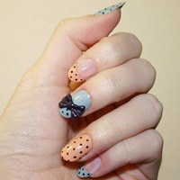 美甲微信头像图片大全 多彩的指甲