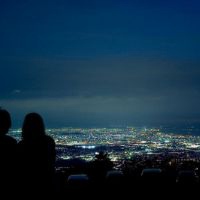 繁华都市寂寞头像 繁华都市有时很寂寞