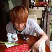 伤感失落的帅哥头像