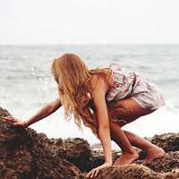 会心微笑唯美女生头像