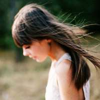 唯美简约清新很有意境的女生头像图片