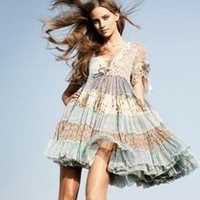 唯美小碎花风格女生头像图片 梦见碎花如雨随风飞