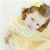 可爱的金发小萝莉大眼睛头像图片