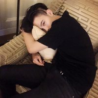 微信个性男生头像帅哥_很个性又帅气的男生头像图片