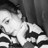 黑白个性女生头像 止不住的爱念旧