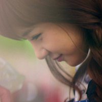 唯美简约清新很有意境的女生头像图片