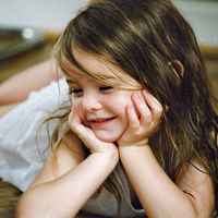 微信头像可爱萌小女孩 讨人爱的小女孩萌到哭