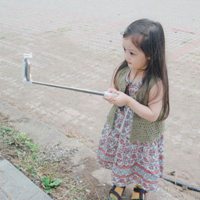 微信可爱小女孩头像 可爱小女孩目光如水清新可人