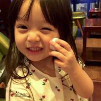 微信可爱小女孩头像 可爱小女孩目光如水清新可人