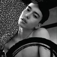 伤感的微信灰色男生头像