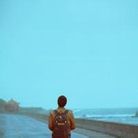 唯美伤感的意境背影男生头像