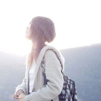 伤感忧郁意境女生头像