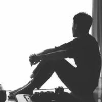 创意情侣头像一左一右 有沵丶涐幸福