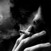 伤心难过抽烟男头像