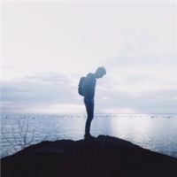 好看有意境的微信远景男生背影头像