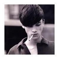 伤心难过抽烟男头像