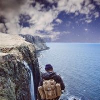 好看有意境的微信远景男生背影头像