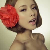 唯美短发女生头像_短发的女孩