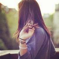 背影头像女生长头发 妳的背影我的心