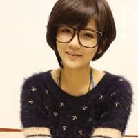 唯美短发女生头像_短发的女孩