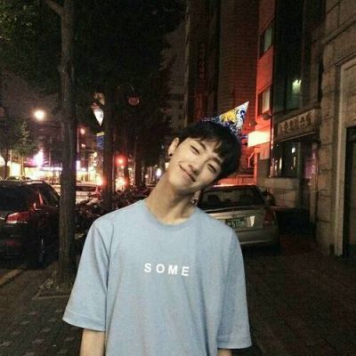 美少男头像_沦陷爱河的少男