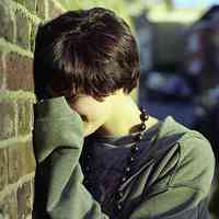 唯美短发女生头像_短发的女孩