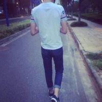 男生头像背影