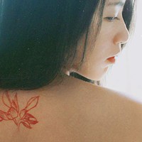 纹身女生简单小图案头像