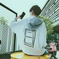 你男朋友掉在这里了