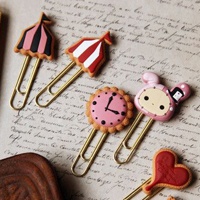 颜色丰富多彩的可爱文具头像