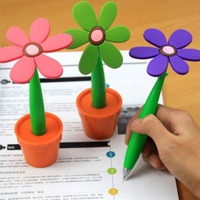 颜色丰富多彩的可爱文具头像