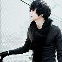 真人冷酷帅哥微信头像