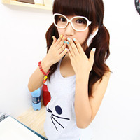 带眼镜框的女生头像