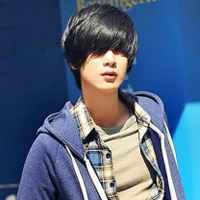 真人冷酷帅哥微信头像