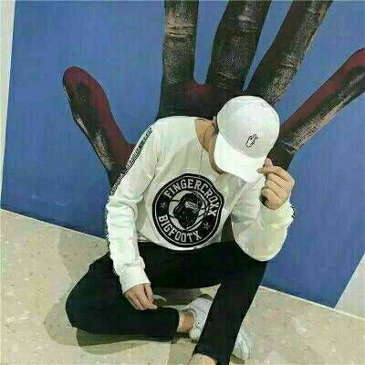 你男朋友掉在这里了