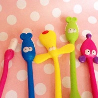 颜色丰富多彩的可爱文具头像