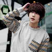 真人冷酷帅哥微信头像