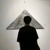 一男一女的微信情侣头像背影两张