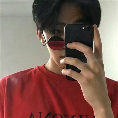 低调高清男生头像图片_低调帅气的男生大图