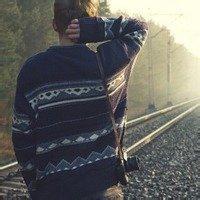 微信头像男生背影坐着