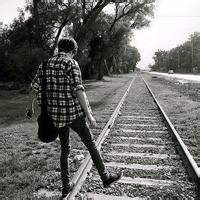 微信头像男生背影坐着