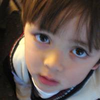 混血可爱小正太头像