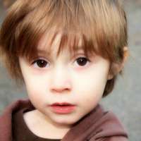 混血可爱小正太头像