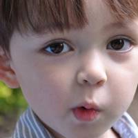 混血可爱小正太头像