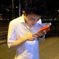 微信头像抽烟男生帅气_抽烟动作太帅气