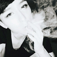 微信头像抽烟男生帅气_抽烟动作太帅气